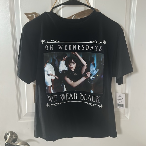 NWT- Wednesday T-Shirt - Picture 2 of 4